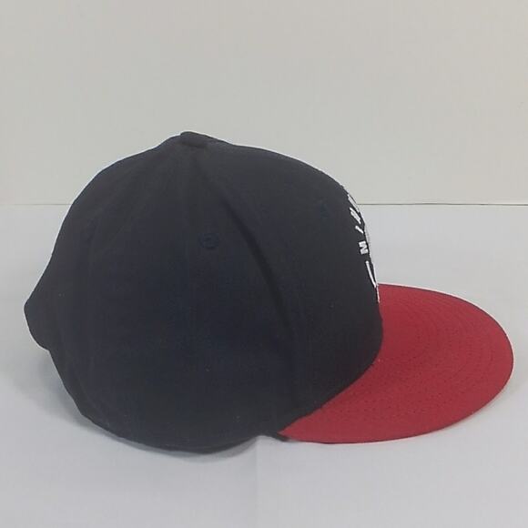 Minnesota Twins VS Victoria's Secret PINK Snap Back Ball Hat New Era - Picture 7 of 7